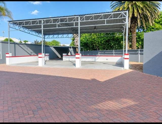 BUSINESS PROPERTY TO RENT IN WITFIELD